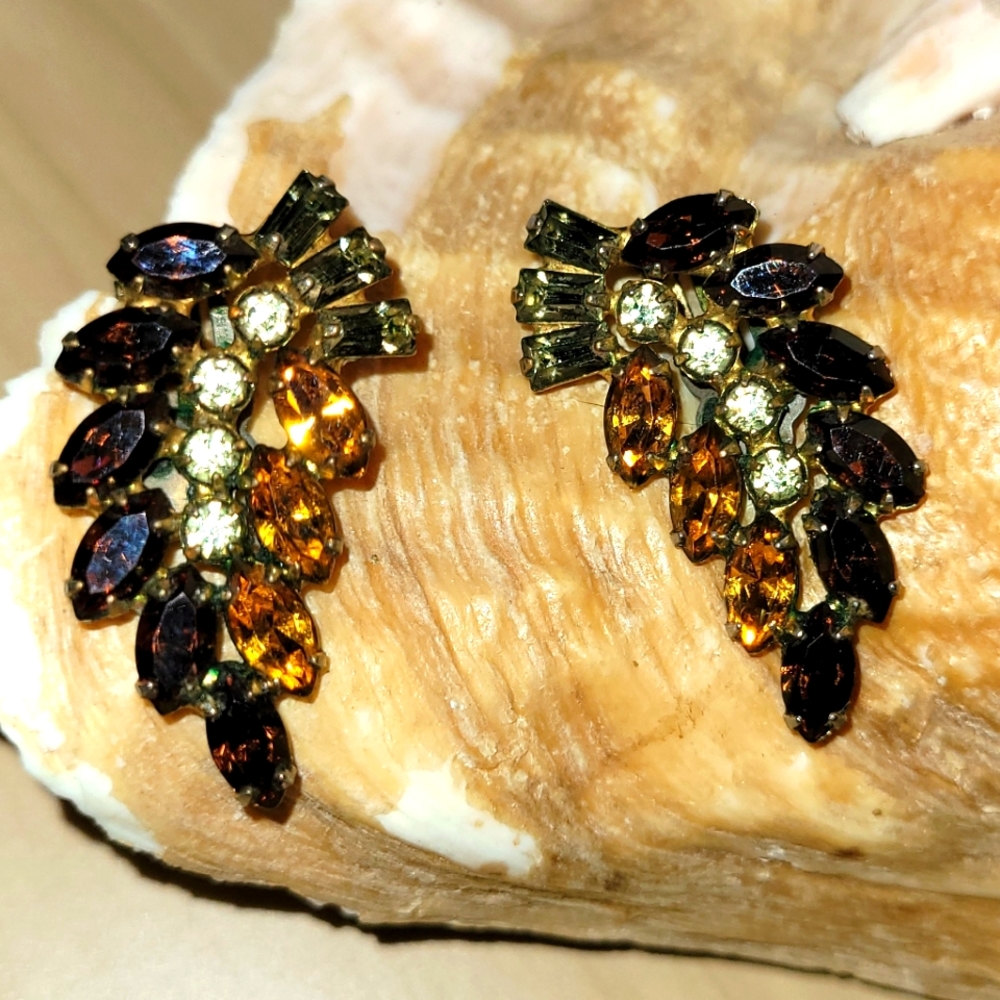 Rhinestone earrings